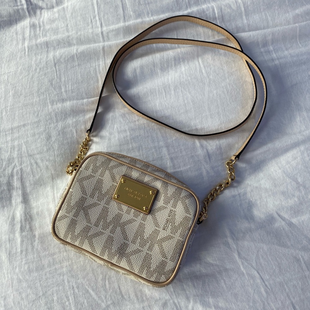Michael Kors small cross body